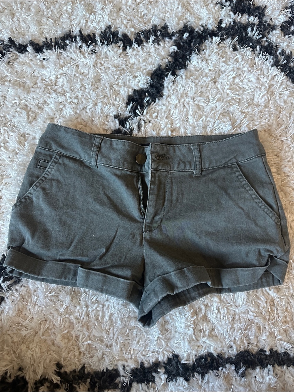 Forever 21 Olive Green Roll-Cuff Shorts